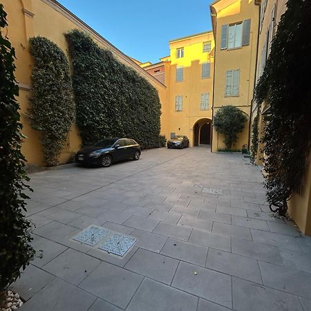 Ferrari Suite Modena Esterno foto